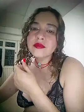 Snapshot of Nyssa_Coil chatting on February 28, 2026, 2:45 am Nyssa Coil online show from February 28, 2026, 2:45 am