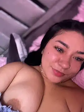 Grecia Valmont online show from February 25, 2026, 6:39 pm