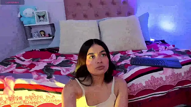 Snapshot of SophieAdamst chatting on February 17, 2026, 9:10 pm SophieAdamst online show from February 17, 2026, 9:10 pm