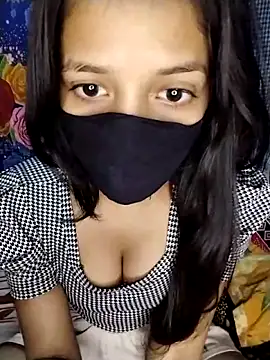 Naina-hott online show from February 16, 2026, 7:32 pm