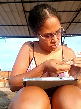 Snapshot of Monique_Mulberry2 chatting on February 9, 2026, 10:36 pm Monique Mulberry2 online show from February 9, 2026, 10:36 pm