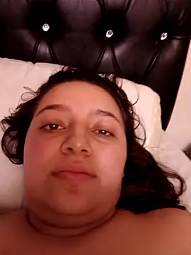 Snapshot of MajoArias chatting on February 23, 2026, 3:15 am MajoArias online show from February 23, 2026, 3:15 am