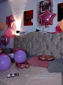 Snapshot of Kylei_grace chatting on February 22, 2026, 2:56 am Kylei grace online show from February 22, 2026, 2:56 am