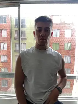 Snapshot of Mau_rivers chatting on February 7, 2026, 2:10 pm Mau rivers online show from February 7, 2026, 2:10 pm