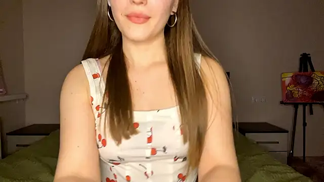 Snapshot of VivienneVesper chatting on February 9, 2026, 12:47 am VivienneVesper online show from February 9, 2026, 12:47 am