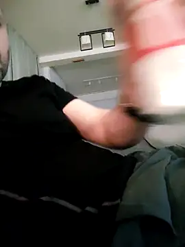 Snapshot of defaktor chatting on February 13, 2026, 9:22 pm defaktor online show from February 13, 2026, 9:22 pm