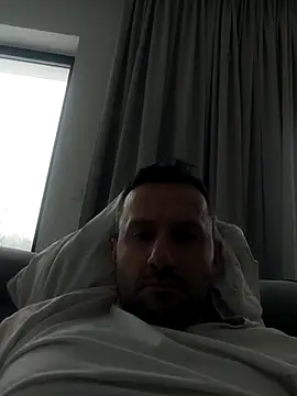 Snapshot of defaktor chatting on February 15, 2026, 2:25 pm defaktor online show from February 15, 2026, 2:25 pm