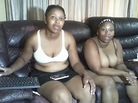 Snapshot of Caramel-Diva chatting on February 11, 2026, 8:08 am Caramel-Diva online show from February 11, 2026, 8:08 am