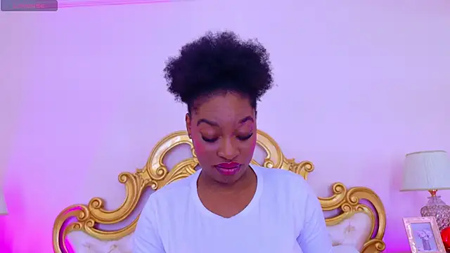 Snapshot of NatashaSilvers chatting on February 25, 2026, 12:37 pm NatashaSilvers online show from February 25, 2026, 12:37 pm