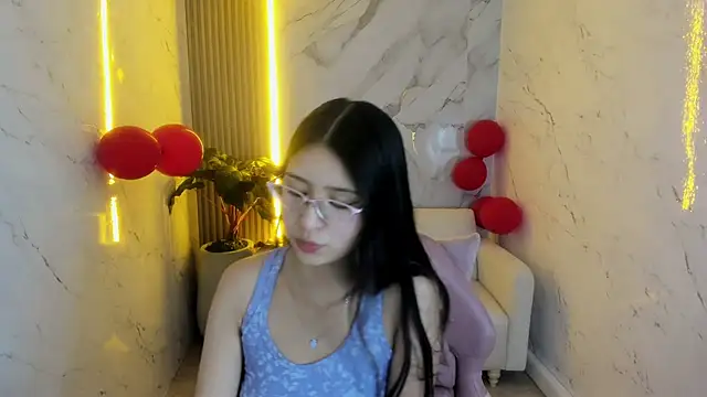 Snapshot of dani_tf chatting on February 17, 2026, 1:07 pm dani tf online show from February 17, 2026, 1:07 pm