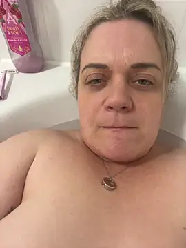 Snapshot of Piper_Milf_36 chatting on February 27, 2026, 8:20 pm Piper Milf 36 online show from February 27, 2026, 8:20 pm