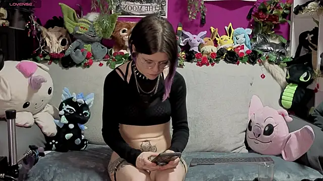 Snapshot of ViGothFox chatting on February 22, 2026, 9:02 pm ViGothFox online show from February 22, 2026, 9:02 pm