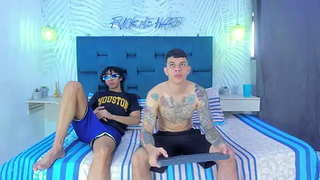 Snapshot of Adventurous_Boys chatting on March 1, 2026, 6:10 pm Adventurous Boys online show from March 1, 2026, 6:10 pm