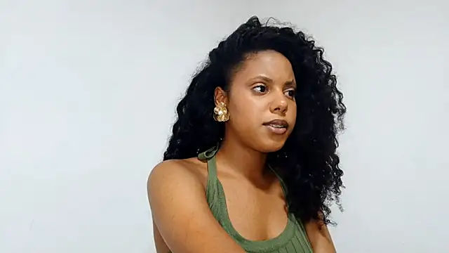 Snapshot of EsterSantopietro chatting on February 20, 2026, 9:48 pm EsterSantopietro online show from February 20, 2026, 9:48 pm