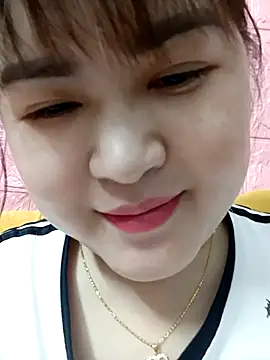 Snapshot of Kee-kimlee chatting on February 16, 2026, 2:24 pm Kee-kimlee online show from February 16, 2026, 2:24 pm