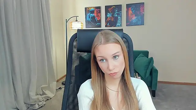 Snapshot of CarmenLipkin chatting on February 17, 2026, 10:34 am CarmenLipkin online show from February 17, 2026, 10:34 am