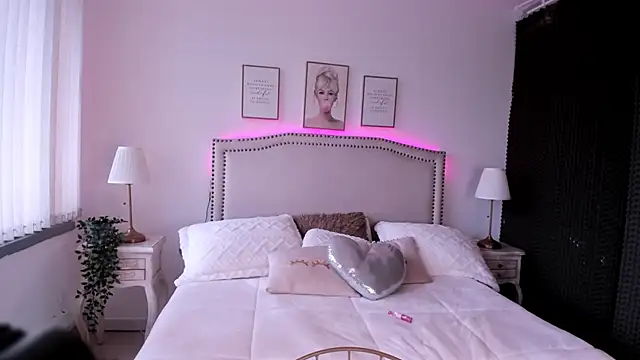 Snapshot of Maya-jhons chatting on February 15, 2026, 2:03 pm Maya-jhons online show from February 15, 2026, 2:03 pm