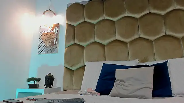 Snapshot of Mia_Reyesjs chatting on February 18, 2026, 9:55 pm Mia Reyesjs online show from February 18, 2026, 9:55 pm