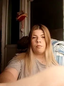 EvaTallor online show from February 22, 2026, 5:22 pm