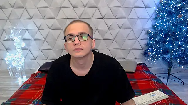 Snapshot of Pure_Aura chatting on February 22, 2026, 6:06 pm Pure Aura online show from February 22, 2026, 6:06 pm