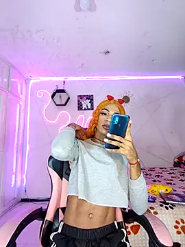 Snapshot of Violeta_R_ chatting on February 25, 2026, 9:02 pm Violeta R online show from February 25, 2026, 9:02 pm