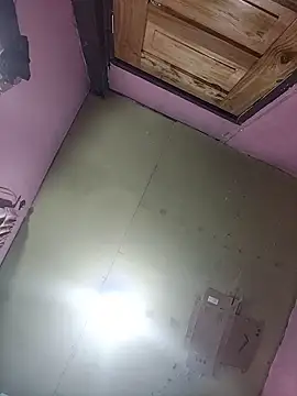 sweety pie18 online show from February 15, 2026, 7:05 am