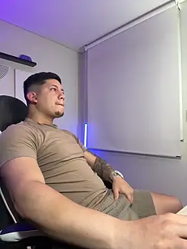 Snapshot of _robertobaggioo chatting on February 28, 2026, 6:36 am robertobaggioo online show from February 28, 2026, 6:36 am