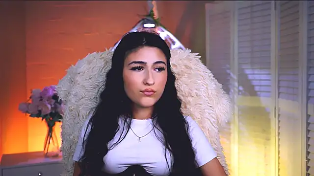 Snapshot of TerezaRobinson chatting on February 18, 2026, 11:17 am TerezaRobinson online show from February 18, 2026, 11:17 am