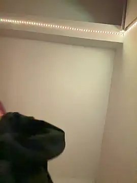 Snapshot of Milli-Kiss chatting on February 26, 2026, 6:07 pm Milli-Kiss online show from February 26, 2026, 6:07 pm