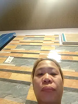 squirtshantal online show from February 2, 2026, 10:19 pm