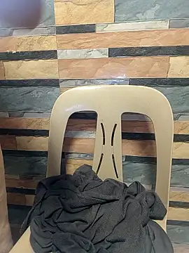 squirtshantal online show from February 15, 2026, 7:05 am