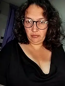  Saraqueen online show from February 18, 2026, 3:46 am