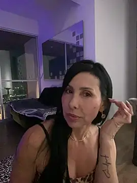 Snapshot of caritoo21 chatting on February 26, 2026, 12:20 am caritoo21 online show from February 26, 2026, 12:20 am