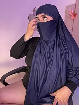 Snapshot of rashaaa_ chatting on February 14, 2026, 6:59 pm rashaaa online show from February 14, 2026, 6:59 pm