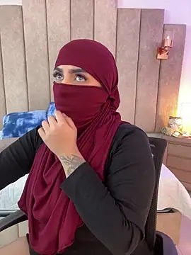 Snapshot of rashaaa_ chatting on February 18, 2026, 7:10 pm rashaaa online show from February 18, 2026, 7:10 pm