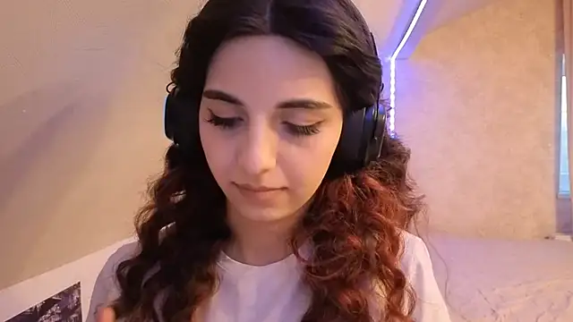 Snapshot of Blissmissataeses chatting on February 16, 2026, 11:39 am Blissmissataeses online show from February 16, 2026, 11:39 am