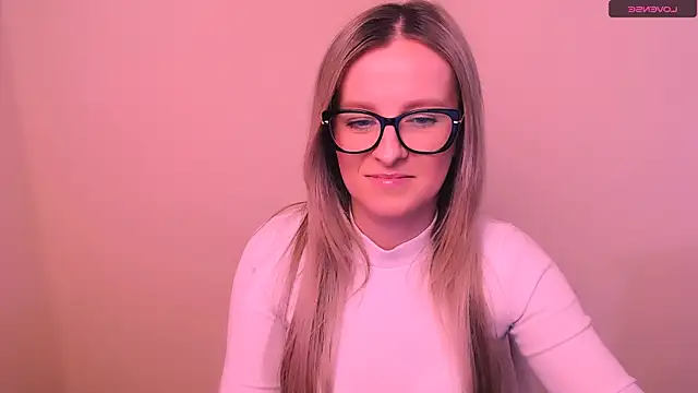 Snapshot of AnnePeach chatting on February 18, 2026, 5:09 pm AnnePeach online show from February 18, 2026, 5:09 pm