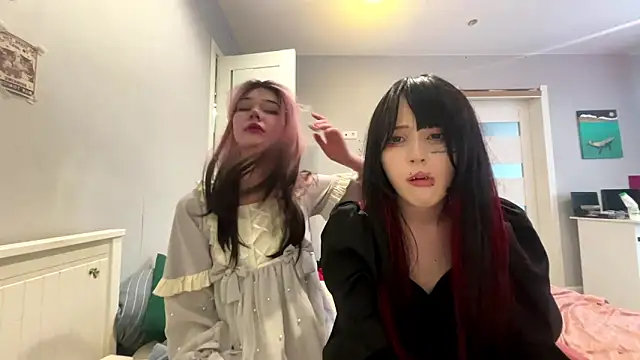 BarbaraJess online show from February 18, 2026, 10:33 am