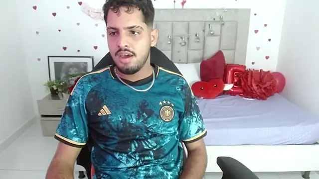 Snapshot of mister_fox723 chatting on February 25, 2026, 4:44 am mister fox723 online show from February 25, 2026, 4:44 am