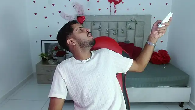 Snapshot of mister_fox723 chatting on March 1, 2026, 5:09 am mister fox723 online show from March 1, 2026, 5:09 am