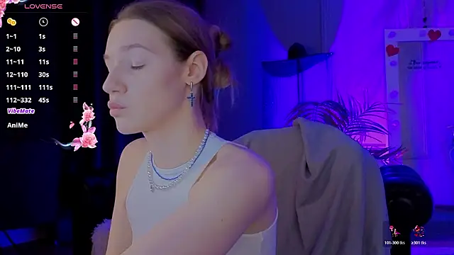 Snapshot of Vanessa__Lui chatting on February 25, 2026, 3:43 pm Vanessa Lui online show from February 25, 2026, 3:43 pm