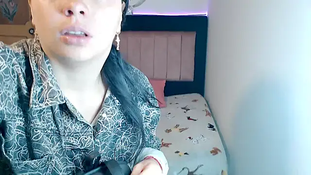 Snapshot of MARYXS1 chatting on February 17, 2026, 12:34 pm MARYXS1 online show from February 17, 2026, 12:34 pm