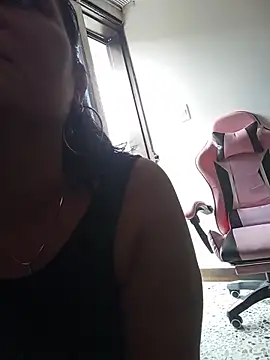 Snapshot of Mishell_Perez chatting on February 23, 2026, 7:22 pm Mishell Perez online show from February 23, 2026, 7:22 pm