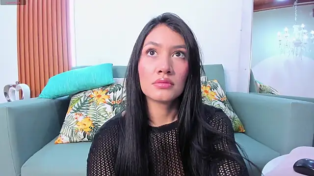 Snapshot of Violett_Rosse_ chatting on March 3, 2026, 2:56 pm Violett Rosse online show from March 3, 2026, 2:56 pm