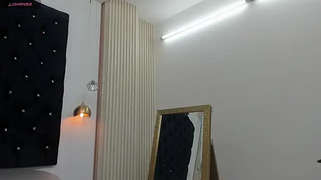 Snapshot of MaddyWright chatting on February 25, 2026, 7:34 pm MaddyWright online show from February 25, 2026, 7:34 pm