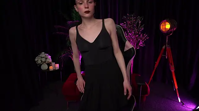 Snapshot of Wild_Alice_me chatting on February 18, 2026, 4:47 pm Wild Alice me online show from February 18, 2026, 4:47 pm