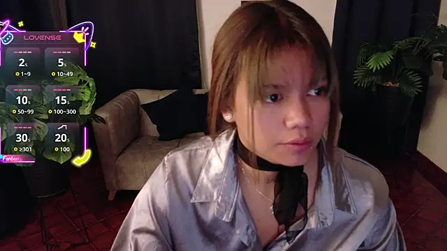 Snapshot of Alessia_Monroe_ chatting on March 2, 2026, 8:26 pm Alessia Monroe online show from March 2, 2026, 8:26 pm