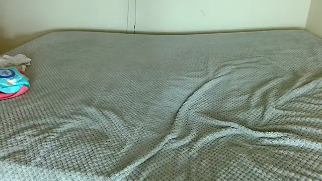 valkahot20 online show from February 21, 2026, 12:50 pm