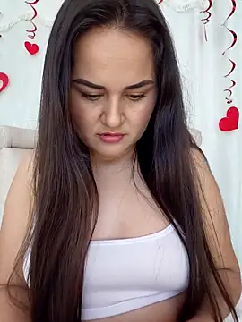 yissela92 online show from February 19, 2026, 11:50 am