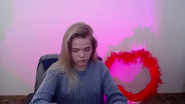 FoxiLana online show from February 27, 2026, 9:09 am